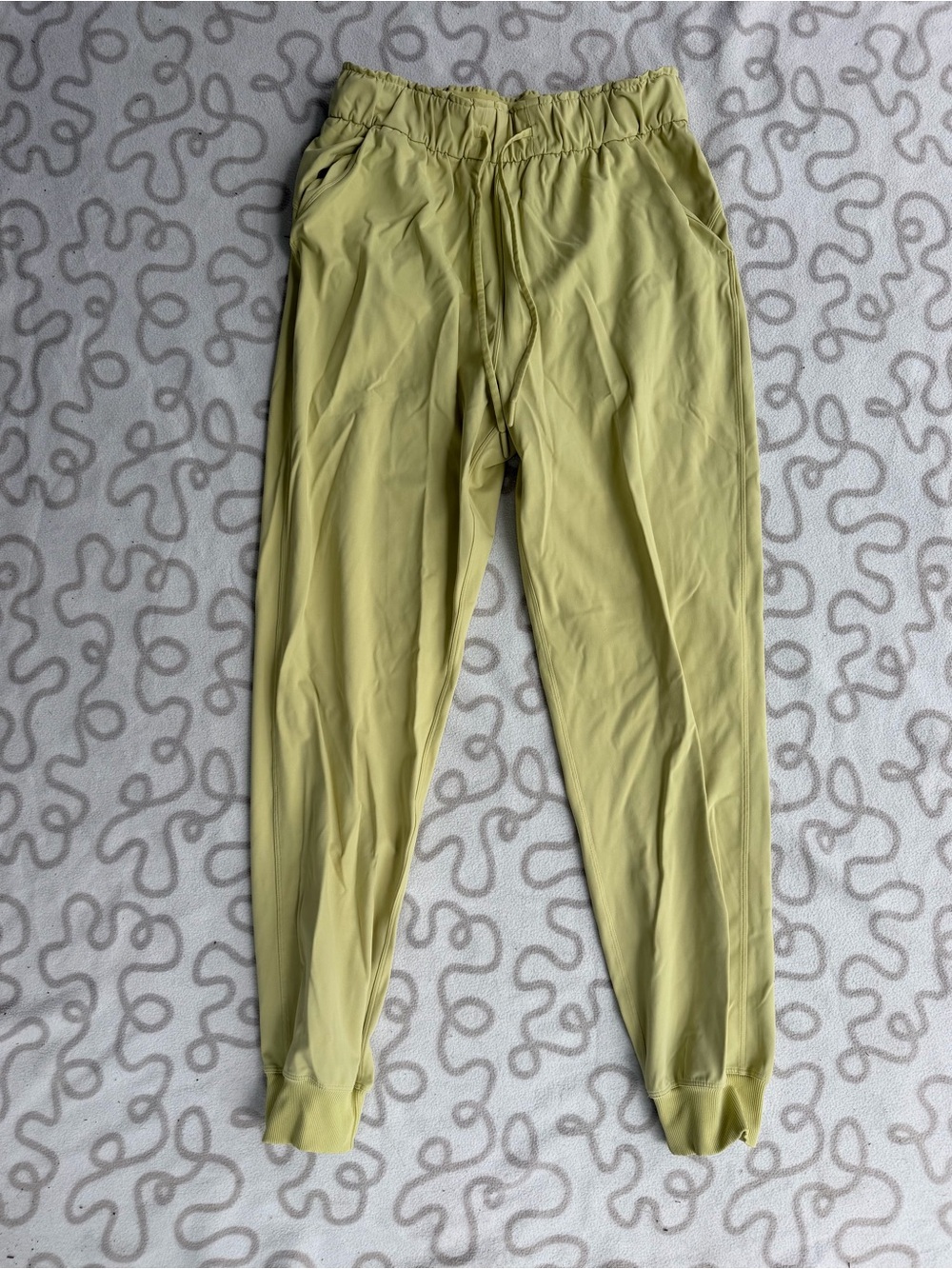 lululemon athletica Stretch High-Rise Joggers in Lemon Lime